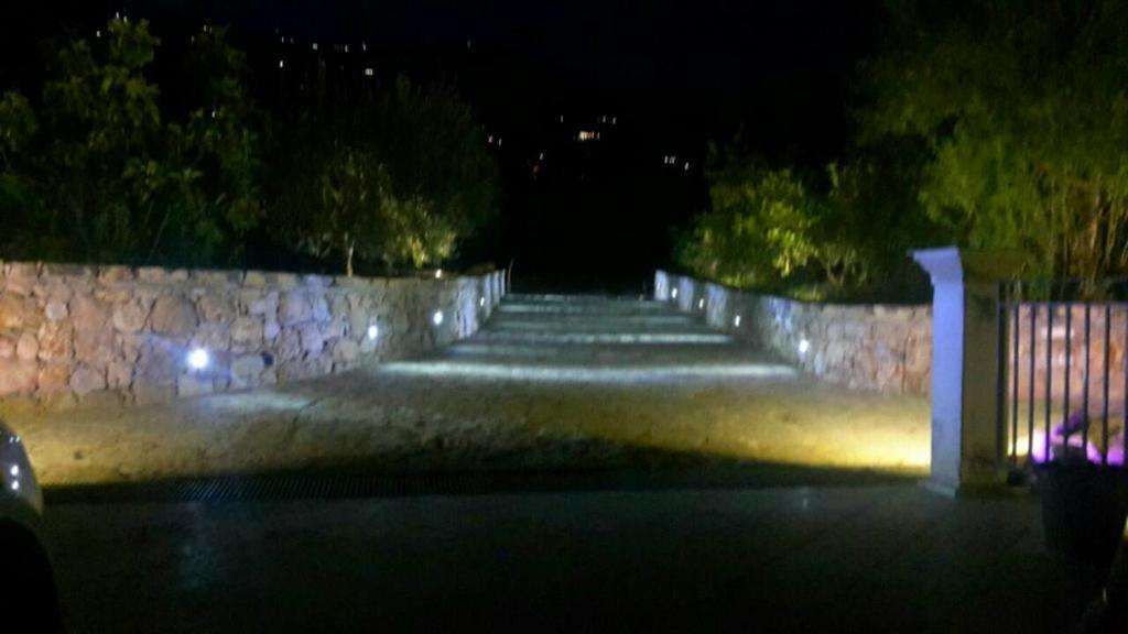 Rocca Di Monreale Bed & Breakfast Exterior photo