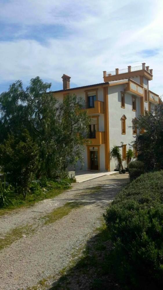 Rocca Di Monreale Bed & Breakfast Exterior photo