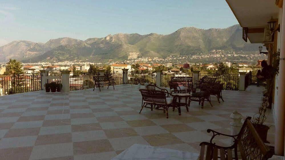 Rocca Di Monreale Bed & Breakfast Exterior photo